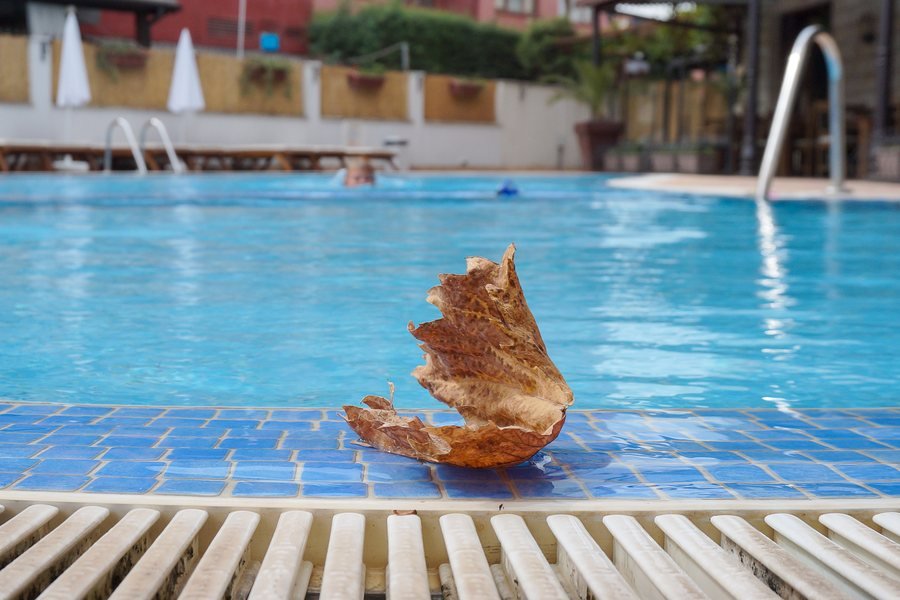 Piscine débordement